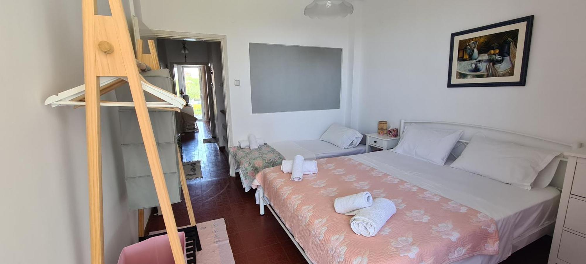 Family House In Gerakini 度假居 *